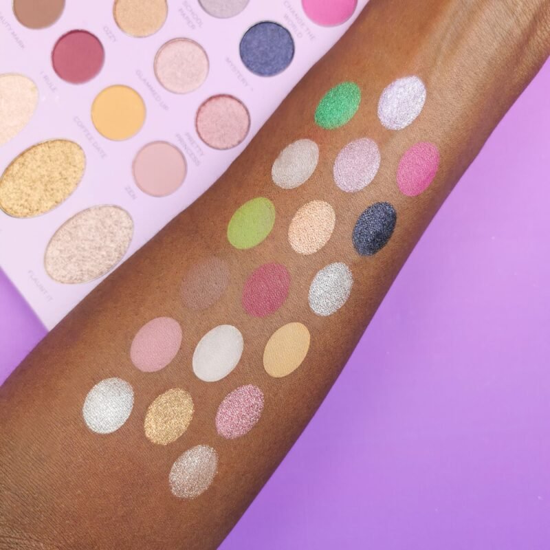 Paleta de Sombras - Revolution X Bratz - Doll Yasmin - Imagem 5
